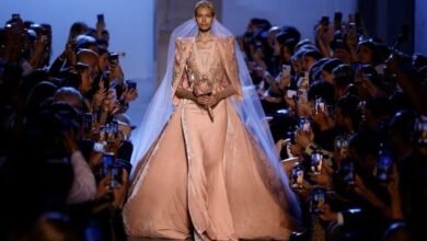 Photo of مجموعة Elie Saab لخريف وشتاء 2023-2024 جمعت القوة والسلطة بالأنوثة الفائقة